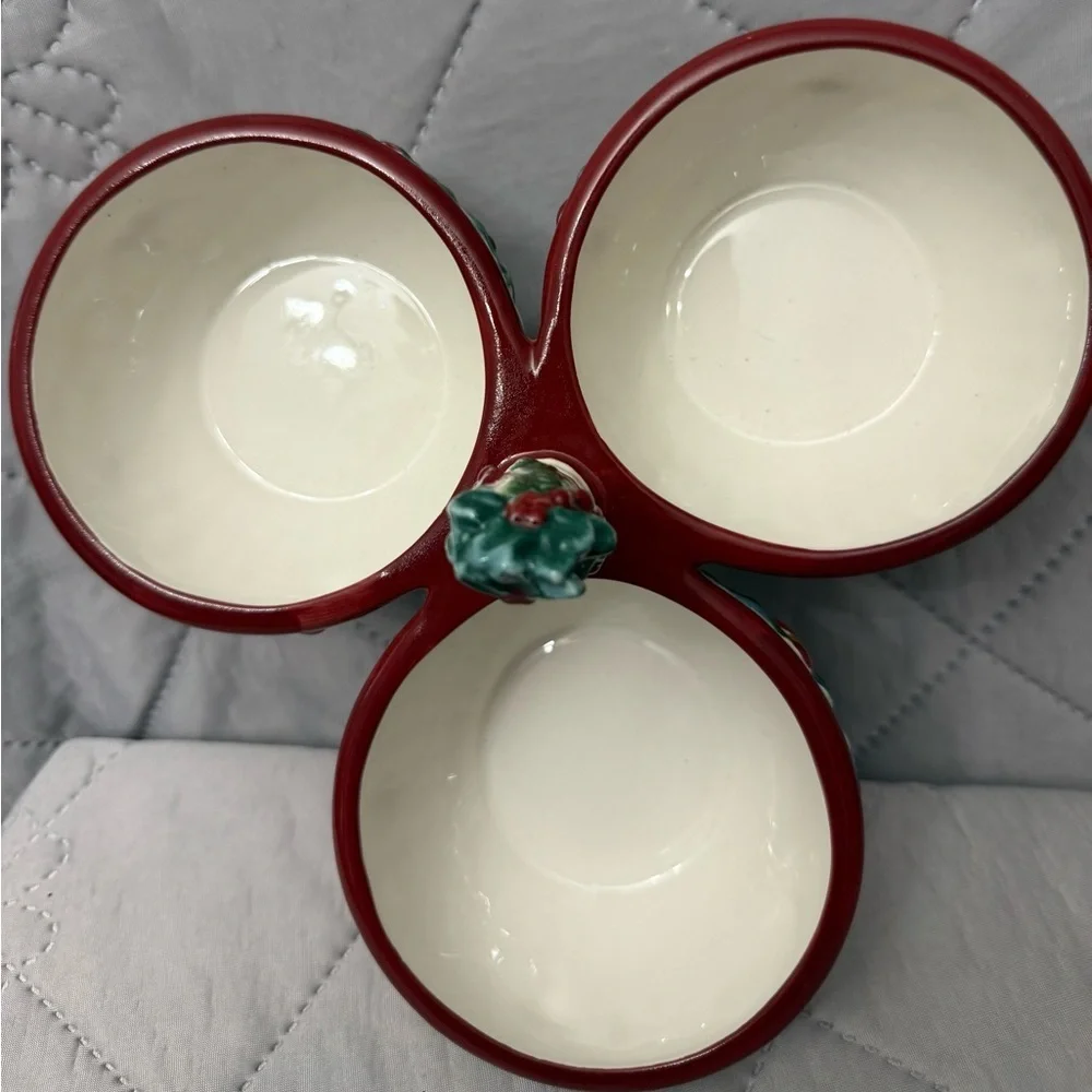 Pfaltzgraff Holiday Garland Triple Section Server